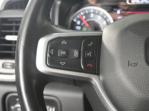 Used 2022 RAM 1500 Big Horn AWD/4WD image 36