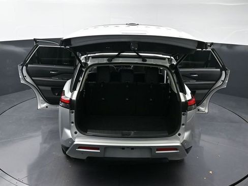 Used 2025 Nissan Pathfinder SL image 50