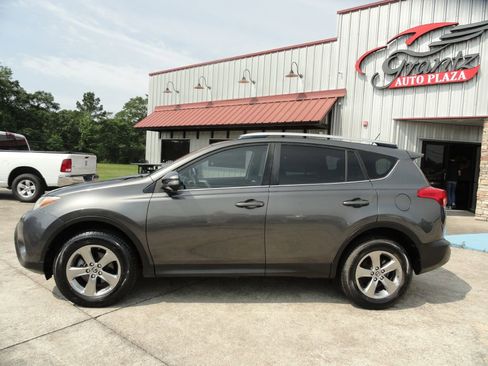 Used 2015 Toyota RAV4 XLE FWD image 3