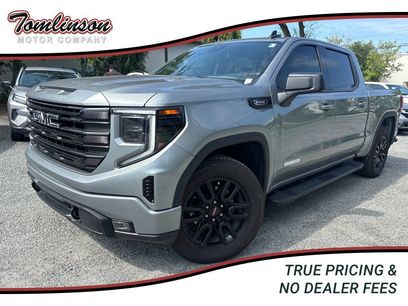 Used 2025 GMC Sierra 1500 Elevation w/ LPO, Elevation Black Package