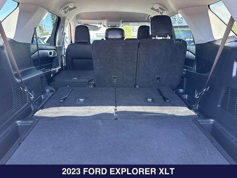 Certified 2023 Ford Explorer XLT w/ Equipment Group 202A AWD/4WD image 18
