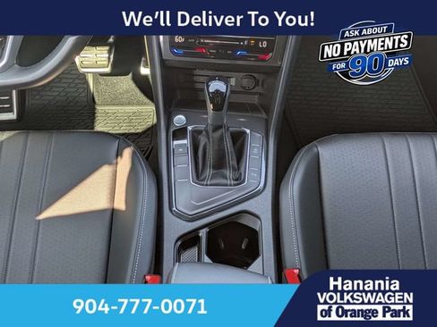 Certified 2024 Volkswagen Tiguan SE R-Line FWD image 20