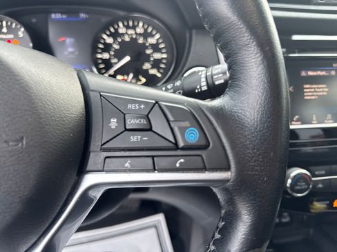 Used 2020 Nissan Rogue SV w/ Sun & Sound Touring Package image 19