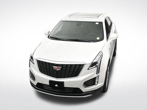 Certified 2025 Cadillac XT5 Premium Luxury AWD/4WD image 23