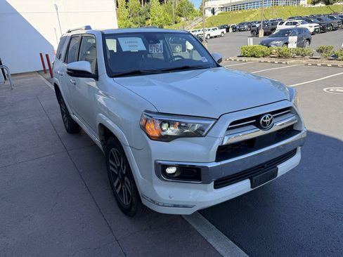Used 2023 Toyota 4Runner Limited AWD/4WD image 7