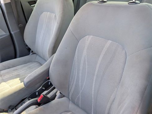 Used 2014 Chevrolet Sonic LT image 7