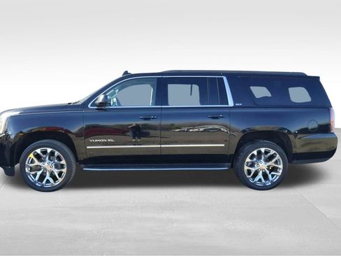 Used 2018 GMC Yukon XL SLT w/ Premium Edition image 4
