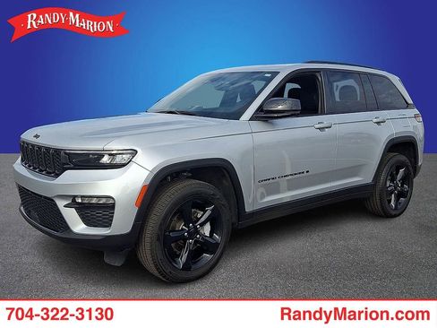 Used 2024 Jeep Grand Cherokee Limited w/ Black Appearance Package AWD/4WD image 1