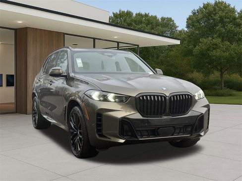 New 2026 BMW X5 sDrive40i w/ M Sport Package image 4