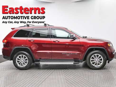 Used 2021 Jeep Grand Cherokee Laredo w/ Security & Convenience Group image 4