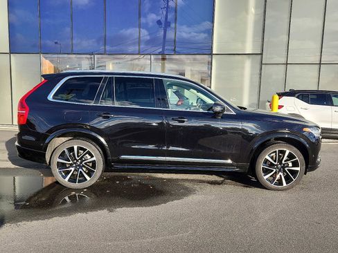 Certified 2023 Volvo XC90 B6 Plus w/ Protection Package Premier image 7