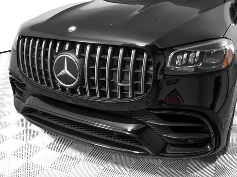 Used 2024 Mercedes-Benz GLS 63 AMG 4MATIC image 27