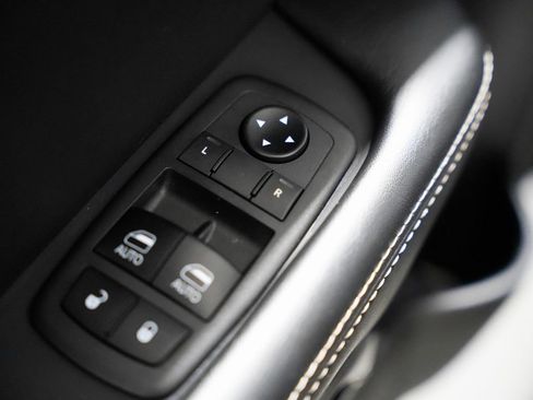 Used 2019 Dodge Challenger SRT Hellcat Redeye image 28