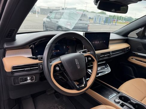 Used 2023 Lincoln Corsair Reserve w/ Jet Appearance Package AWD/4WD image 11