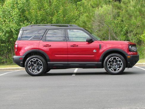 Used 2025 Ford Bronco Sport Outer Banks w/ Outer Banks Tech Package+ image 4