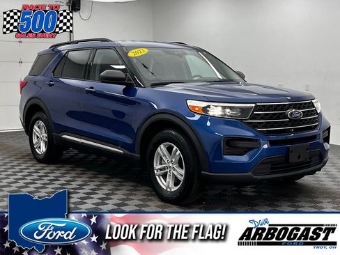 Used 2022 Ford Explorer XLT w/ Class IV Trailer Tow Package AWD/4WD image 1