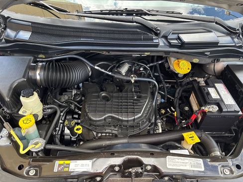Used 2014 Dodge Grand Caravan SE w/ Quick Order Package 29E SE FWD image 22