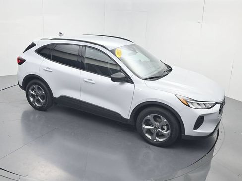 Used 2025 Ford Escape ST-Line FWD image 40