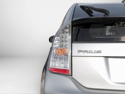 Used 2011 Toyota Prius Two image 41