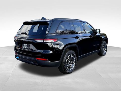 Used 2023 Jeep Grand Cherokee Trailhawk w/ Luxury Tech Group III image 7