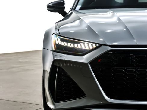 Used 2024 Audi RS 7 Performance w/ Black Optic Package image 14