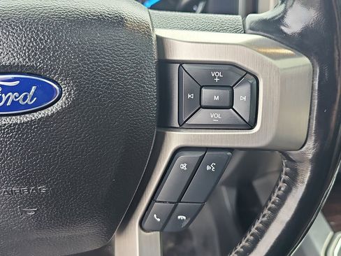 Used 2017 Ford F250 Platinum w/ Platinum Ultimate Package AWD/4WD image 20