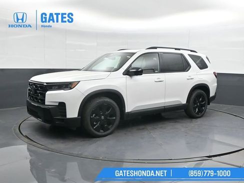 New 2026 Honda Pilot Black Edition image 7