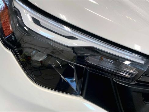 Certified 2025 Subaru Forester image 26