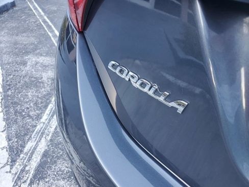 Used 2019 Toyota Corolla LE image 12