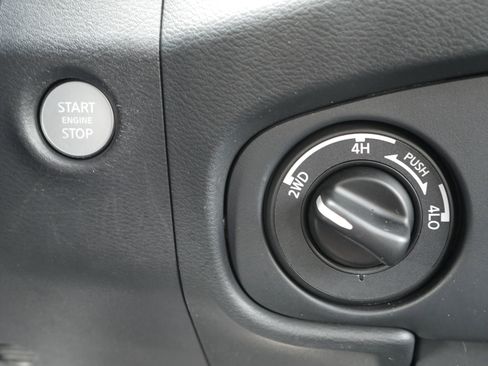 Certified 2022 Nissan Frontier PRO-4X w/ Pro-4X Premium Package image 9