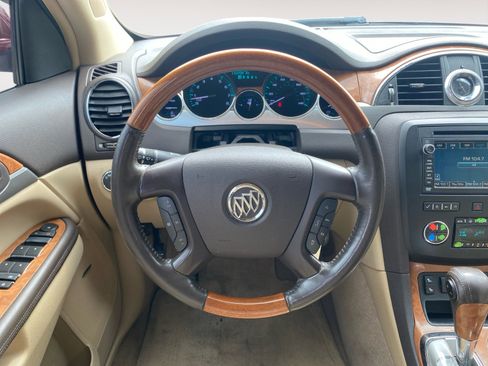 Used 2010 Buick Enclave CXL image 13