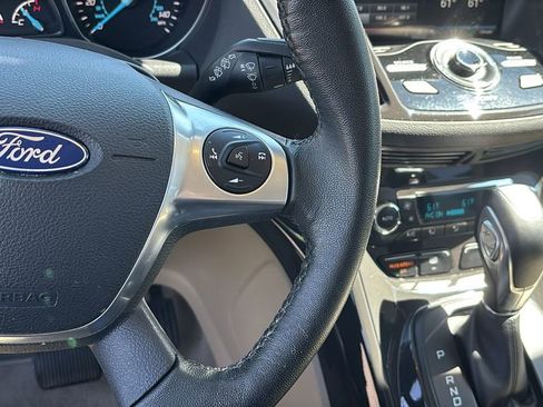 Used 2015 Ford Escape Titanium image 18