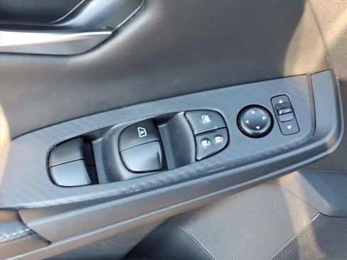 Used 2024 Nissan Sentra SV FWD image 7