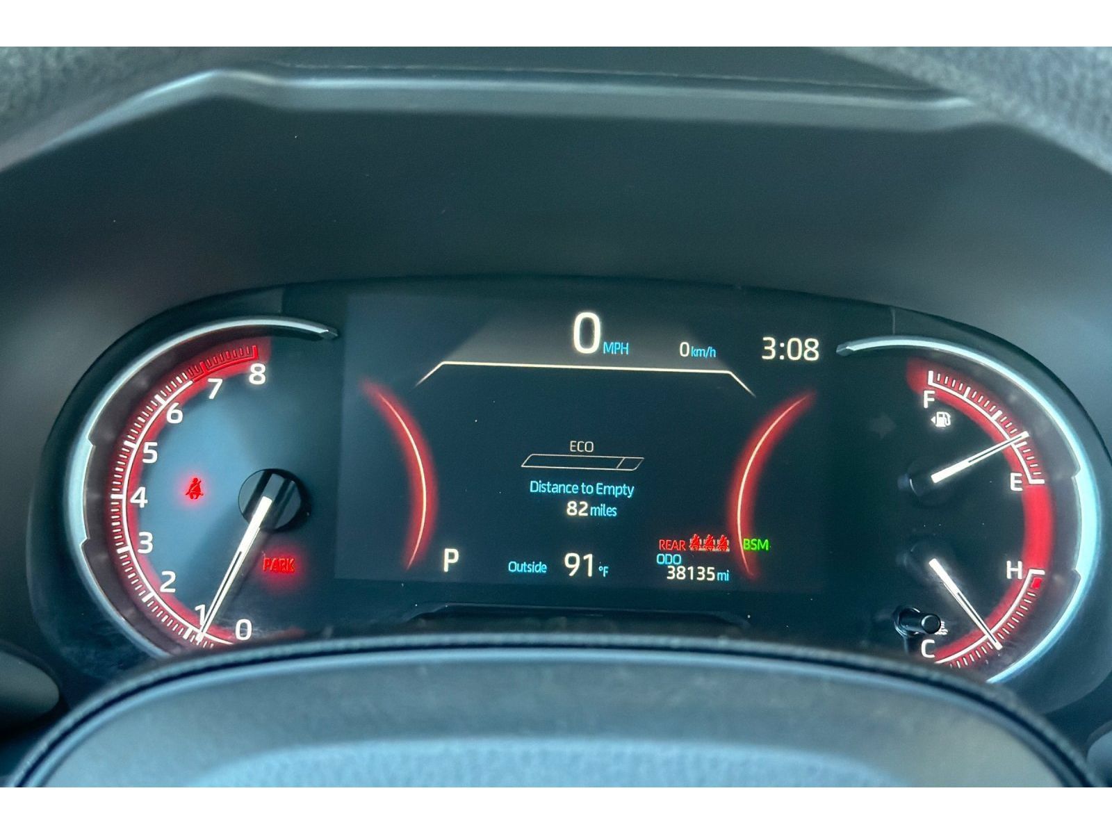 Used 2025 Toyota RAV4 XLE FWD image 29