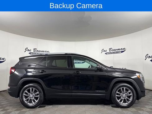 Used 2023 GMC Terrain SLT w/ Infotainment Package II AWD/4WD image 5