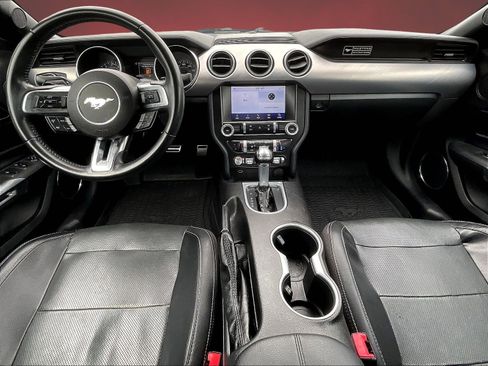 Used 2020 Ford Mustang Premium RWD image 7