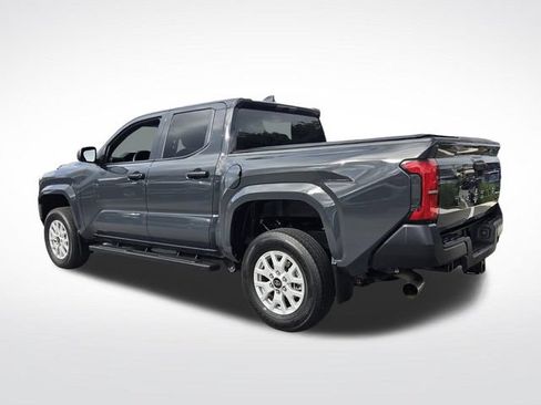 Used 2024 Toyota Tacoma SR RWD image 7