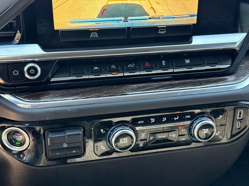 Used 2023 GMC Sierra 1500 Elevation image 25