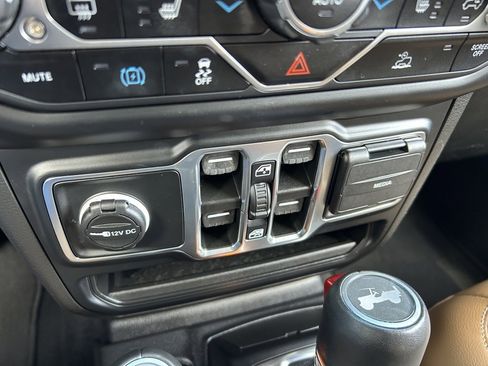 Used 2023 Jeep Wrangler Unlimited Sahara w/ Cold Weather Group image 30