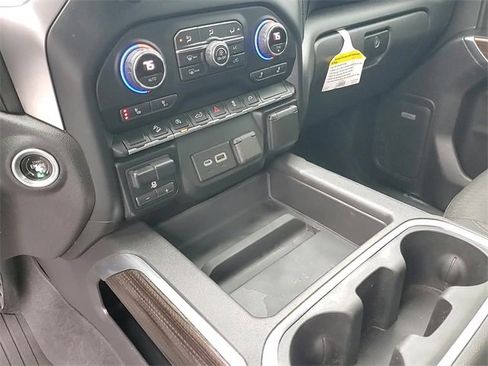 Certified 2020 Chevrolet Silverado 1500 RST image 18