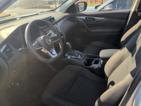 Used 2022 Nissan Rogue Sport S image 8