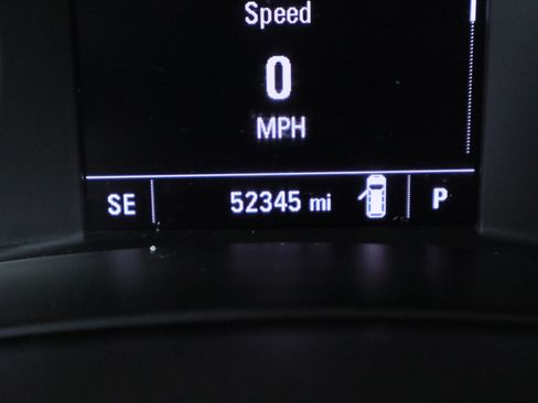 Certified 2022 Chevrolet Equinox LS AWD/4WD image 10