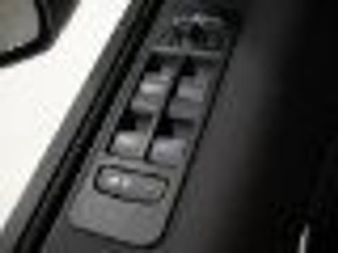 Used 2020 Land Rover Discovery Sport SE image 14