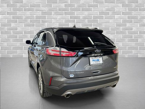 Used 2022 Ford Edge Titanium image 3