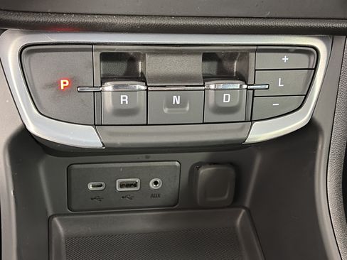 Certified 2024 GMC Terrain SLE w/ Driver Convenience Package AWD/4WD image 26