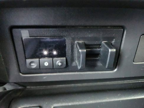 Used 2020 Nissan Titan PRO-4X w/ Pro-4x Convenience Package image 31