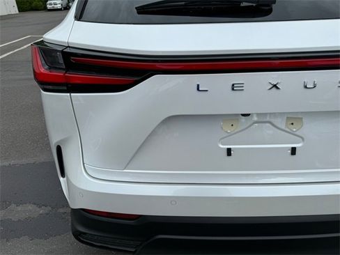 New 2025 Lexus NX 350h AWD w/ Premium Package image 14