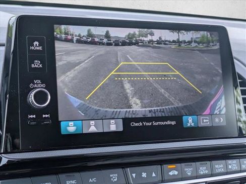 Certified 2026 Honda Odyssey Touring image 14