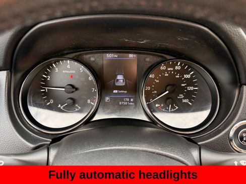 Used 2019 Nissan Rogue SV w/ Premium Package AWD/4WD image 16