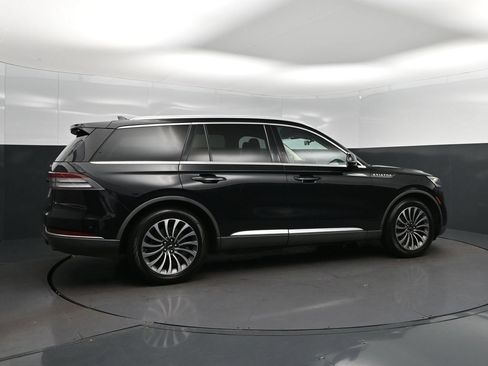 Used 2020 Lincoln Aviator Reserve w/ Equipment Group 201A RWD image 8